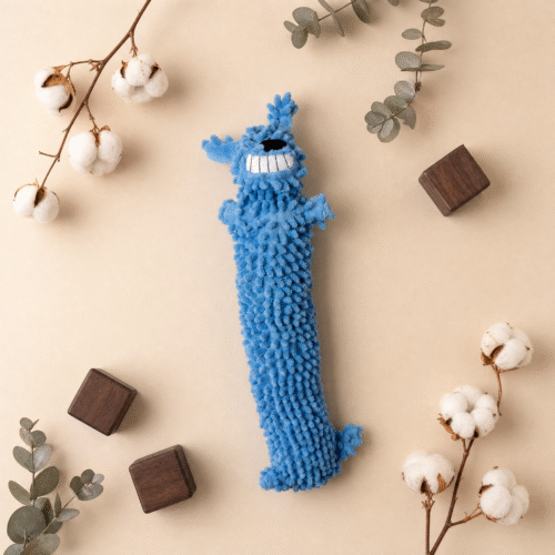 呲牙狗蓝色-柔和高级布景 Noodle Buddy Dog Toy with Squeaker